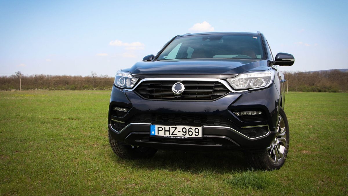 SSANGYONG REXTON