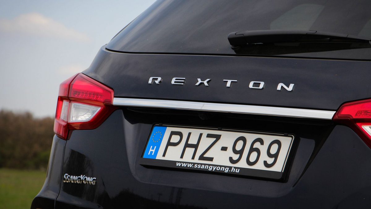 SSANGYONG REXTON