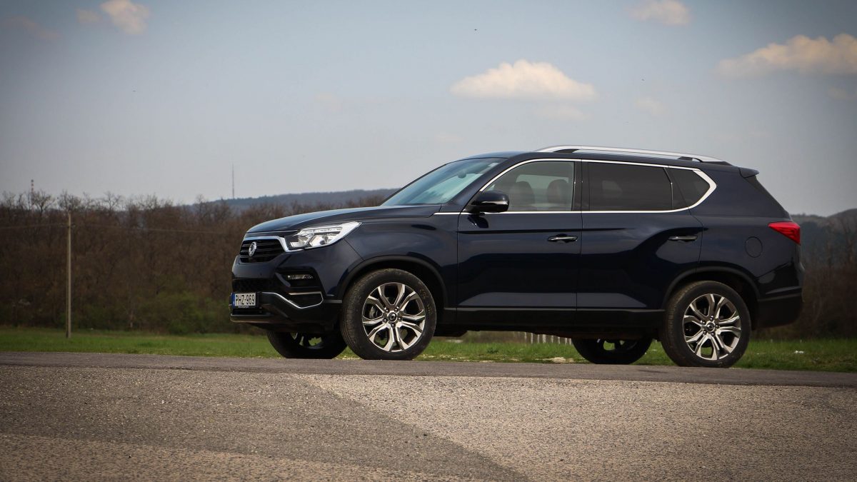 SSANGYONG REXTON