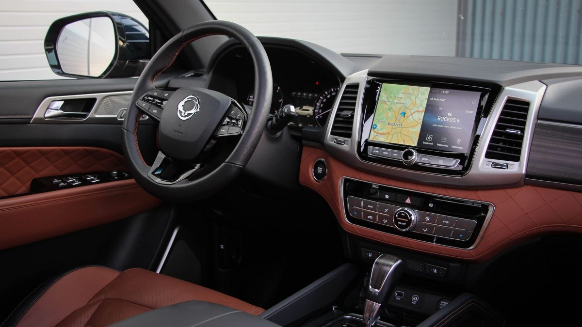 SSANGYONG REXTON