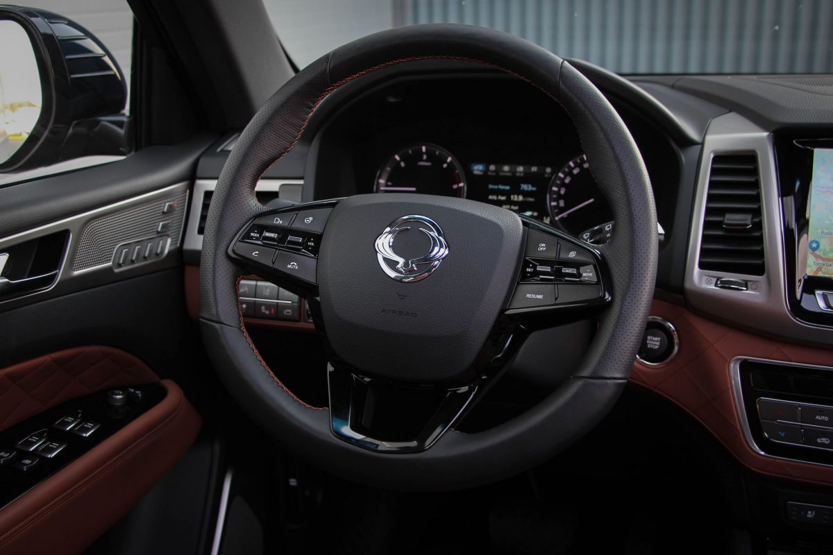 SSANGYONG REXTON