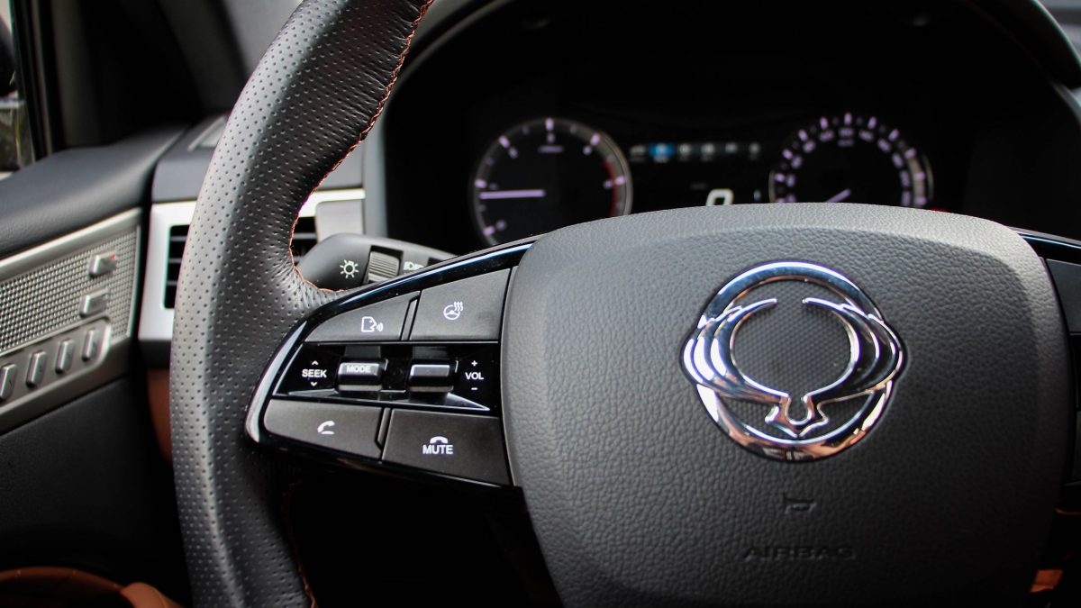 SSANGYONG REXTON
