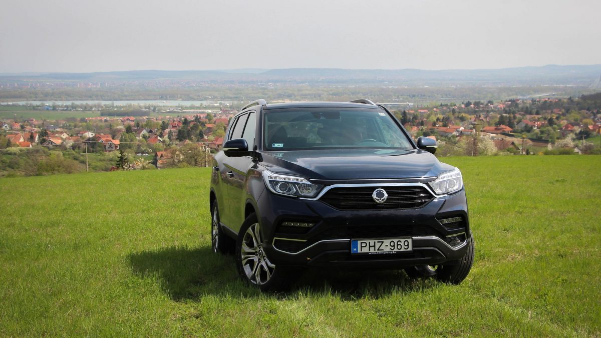 SSANGYONG REXTON