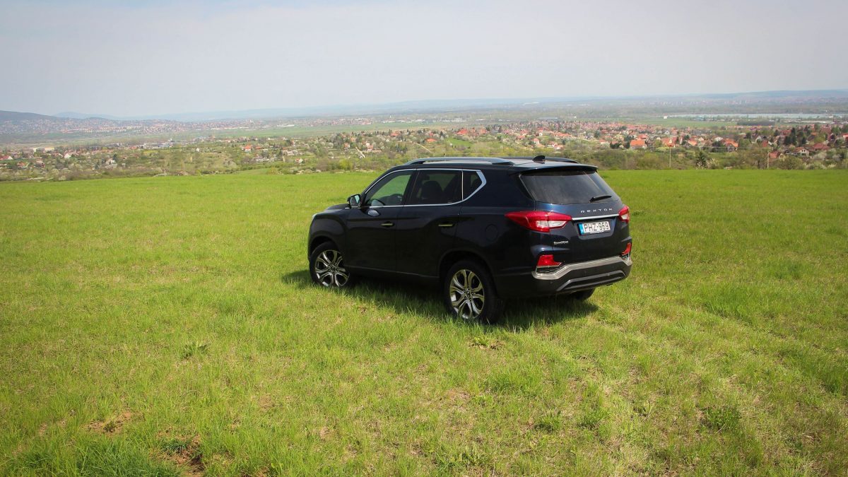 SSANGYONG REXTON
