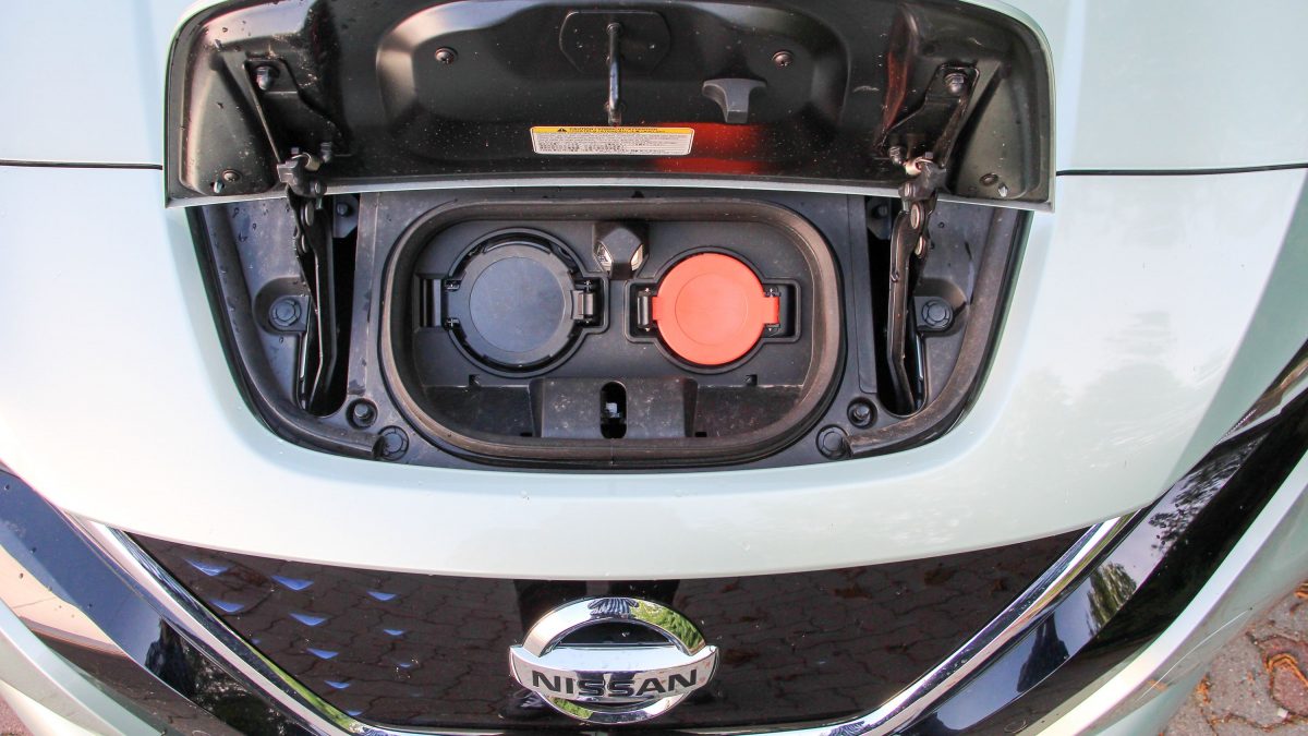 NISSAN LEAF