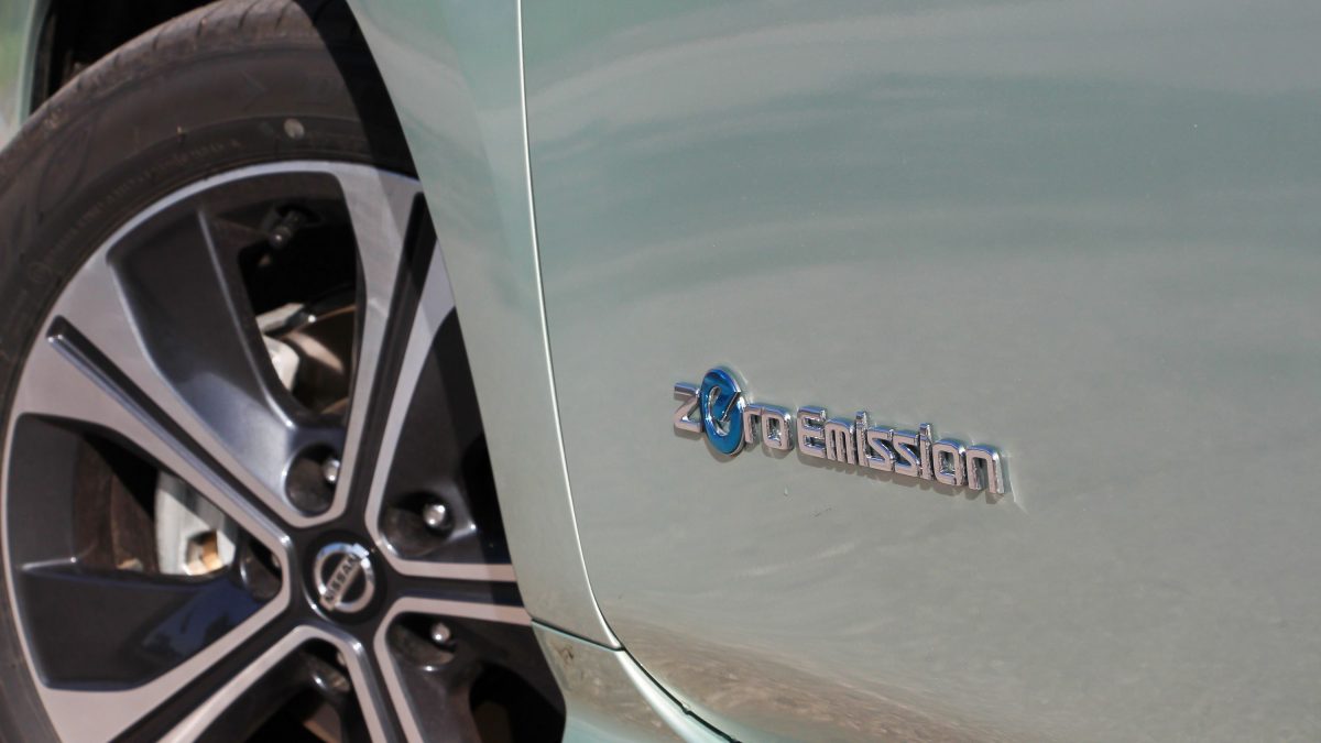 NISSAN LEAF