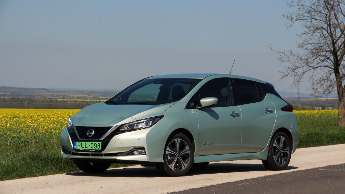 NISSAN LEAF