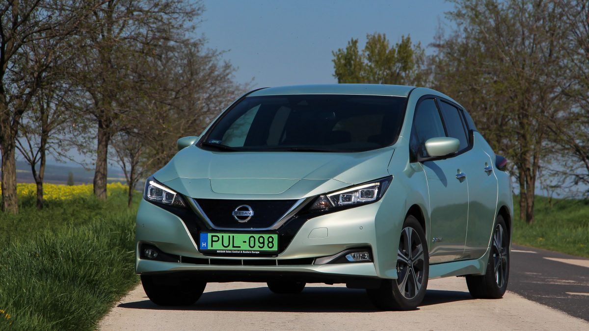 NISSAN LEAF