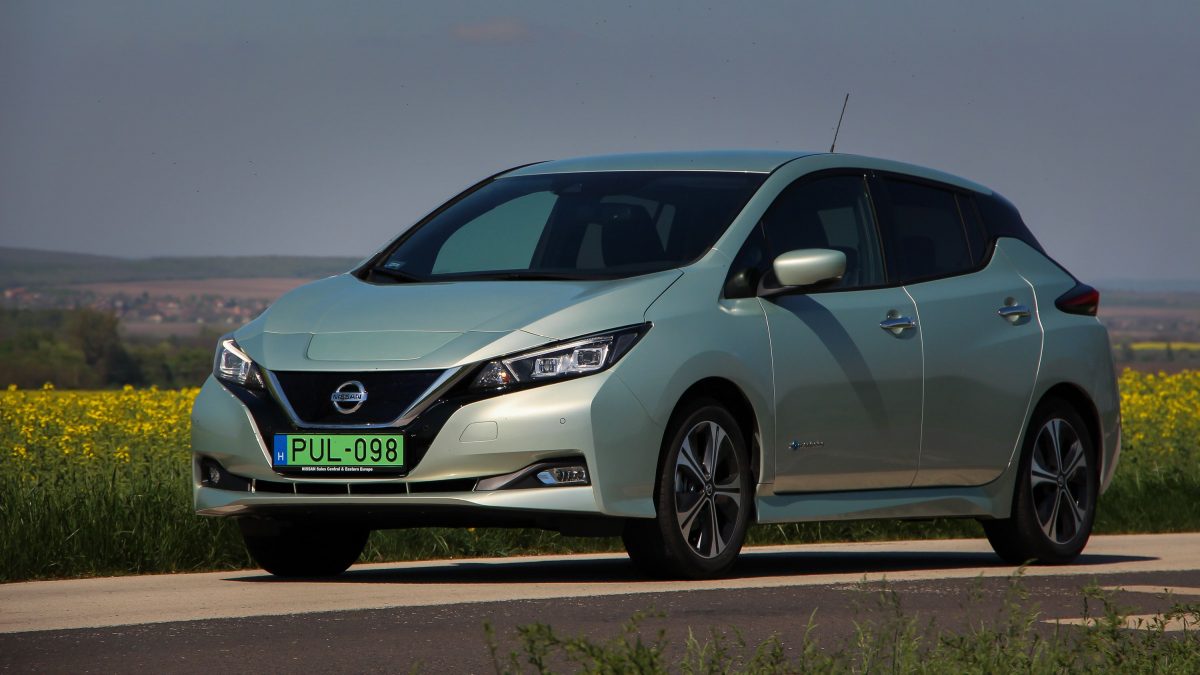 NISSAN LEAF