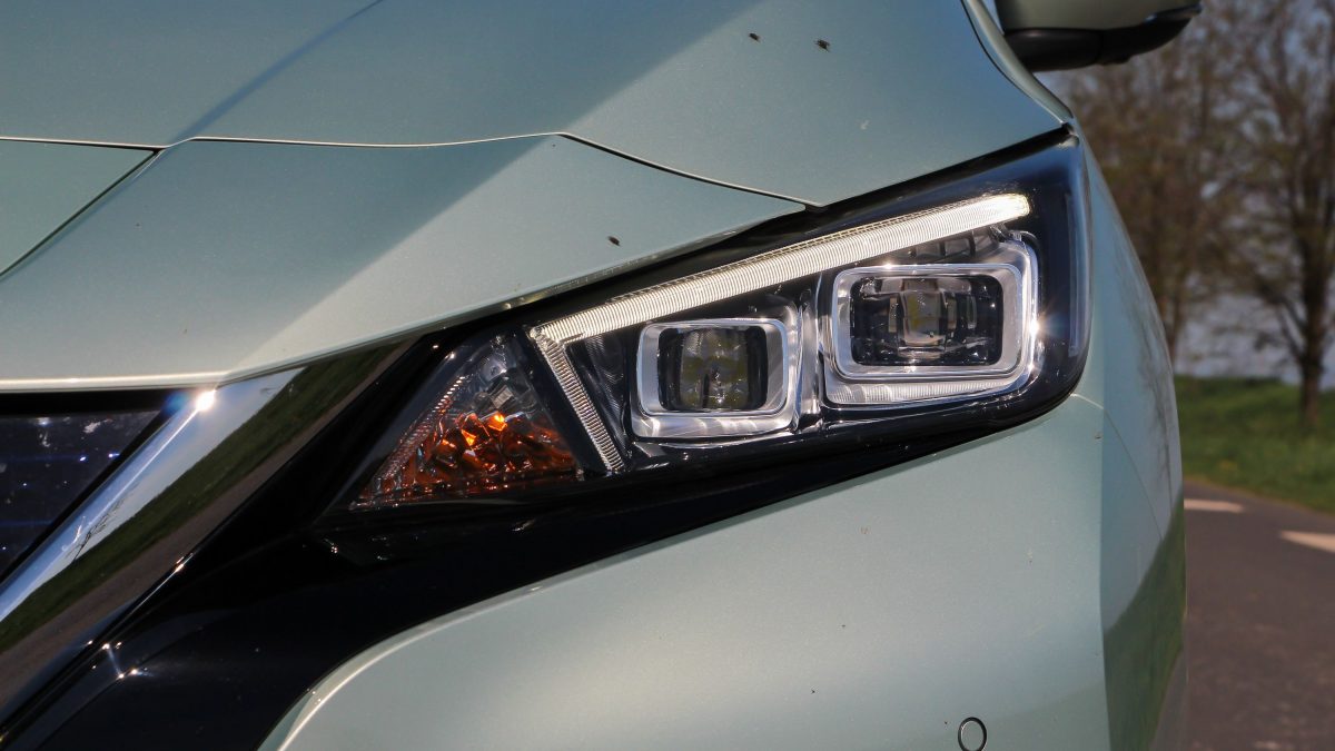 NISSAN LEAF