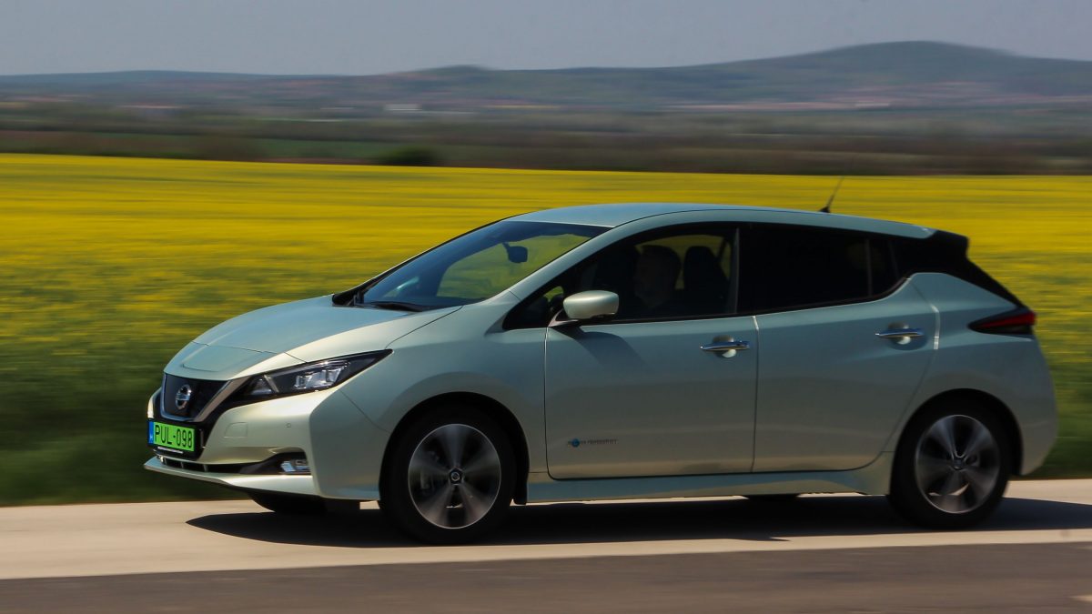 NISSAN LEAF