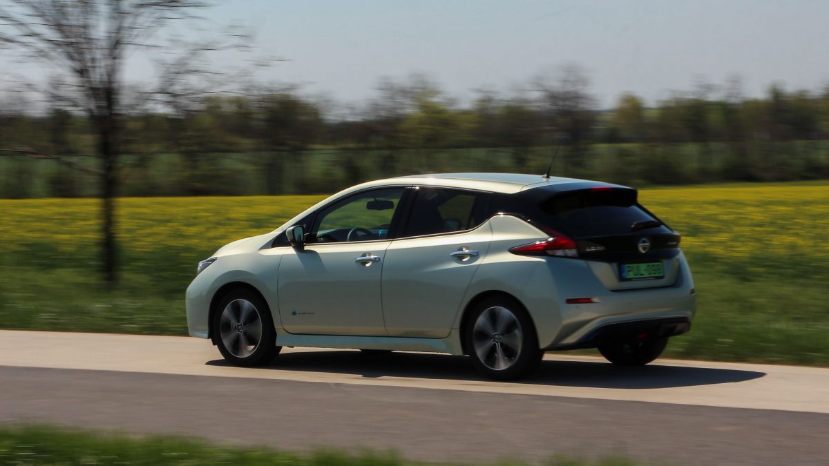 NISSAN LEAF