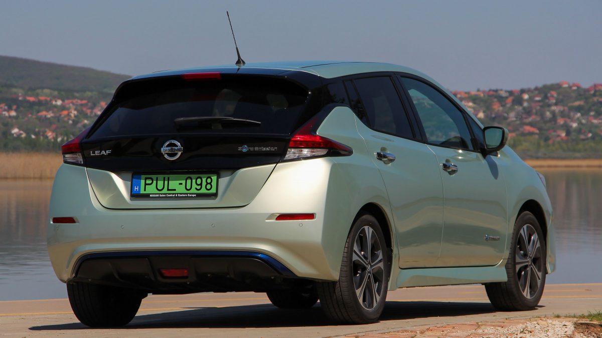 NISSAN LEAF