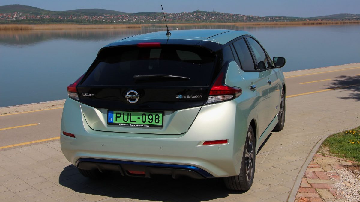 NISSAN LEAF