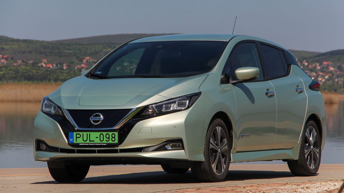 NISSAN LEAF