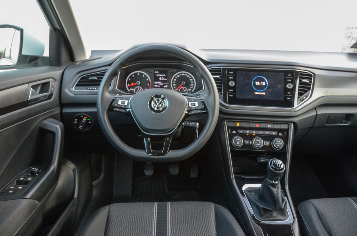 VOLKSWAGEN T-ROC