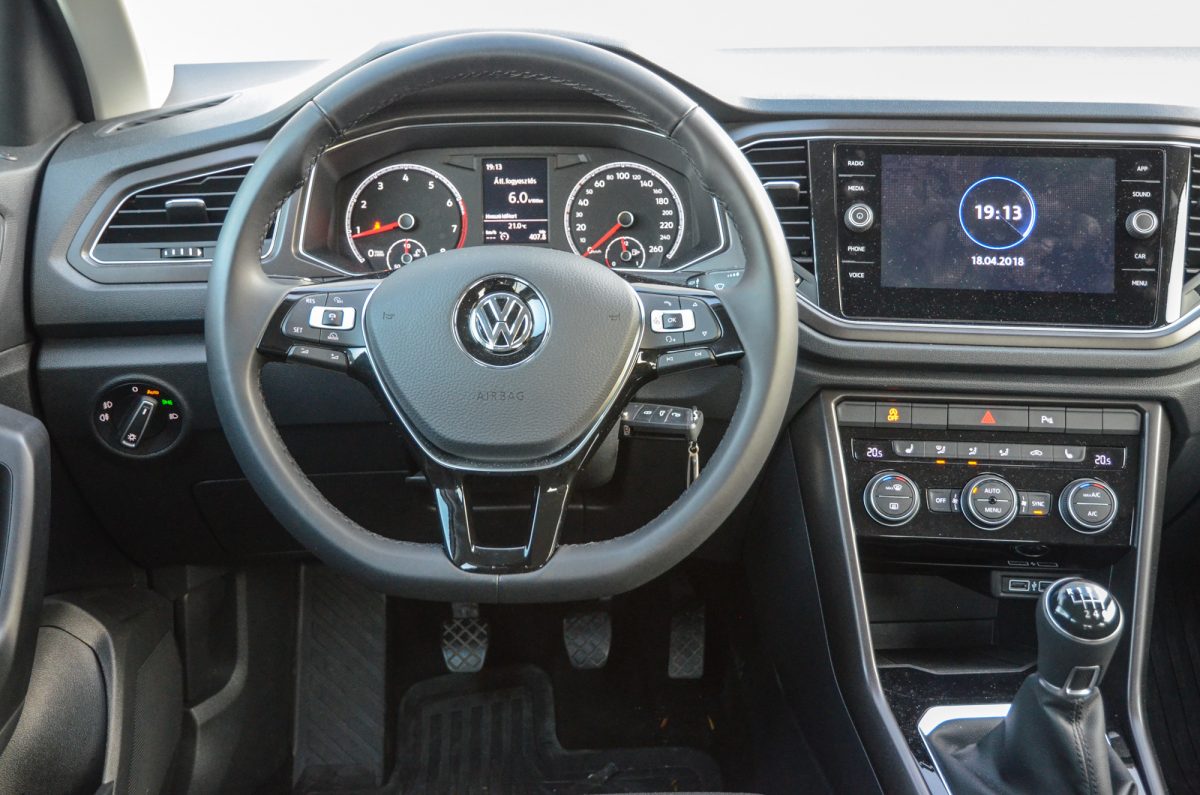 VOLKSWAGEN T-ROC