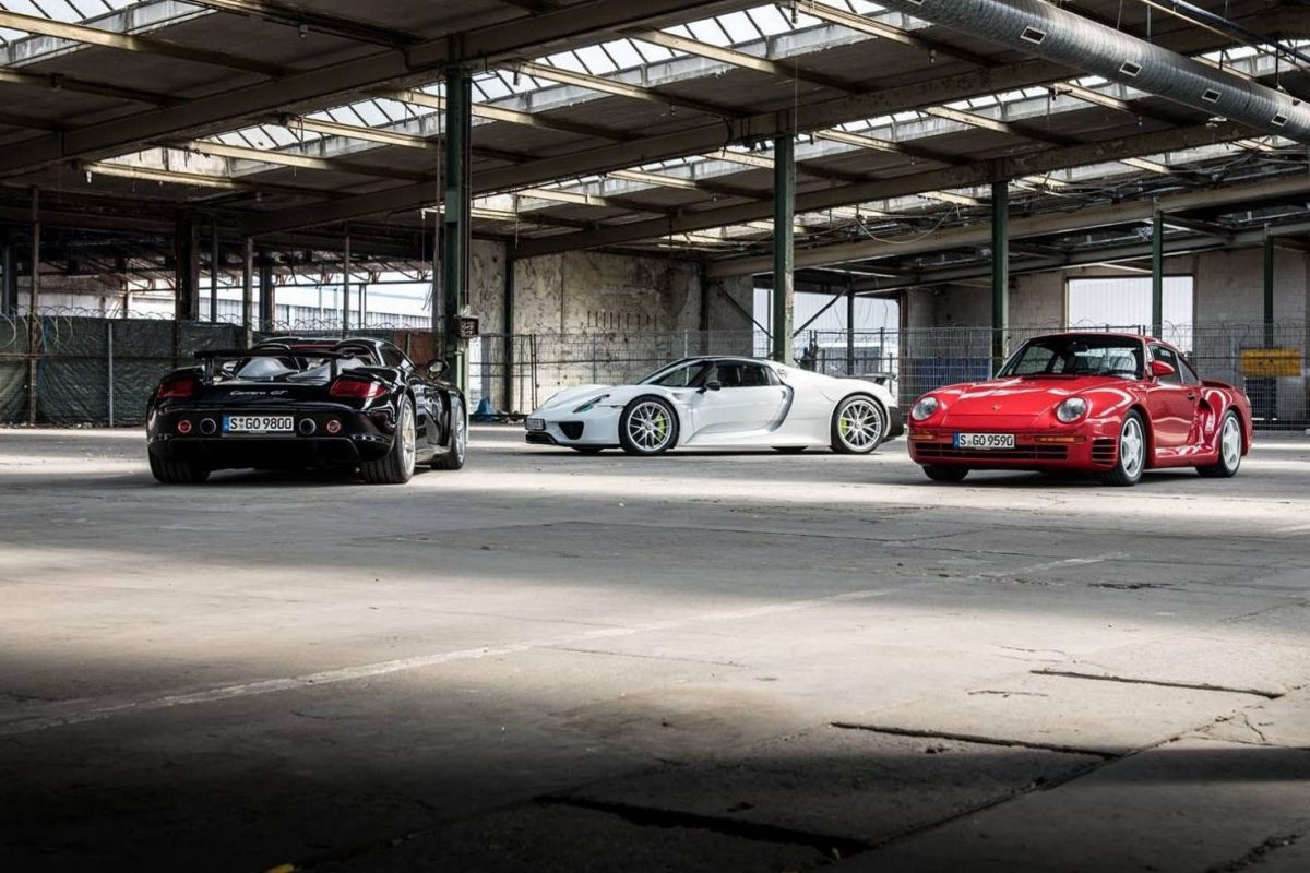 PORSCHE