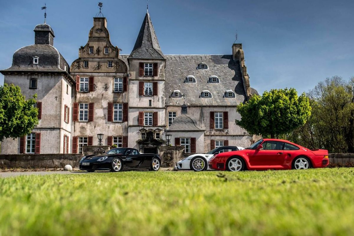 PORSCHE