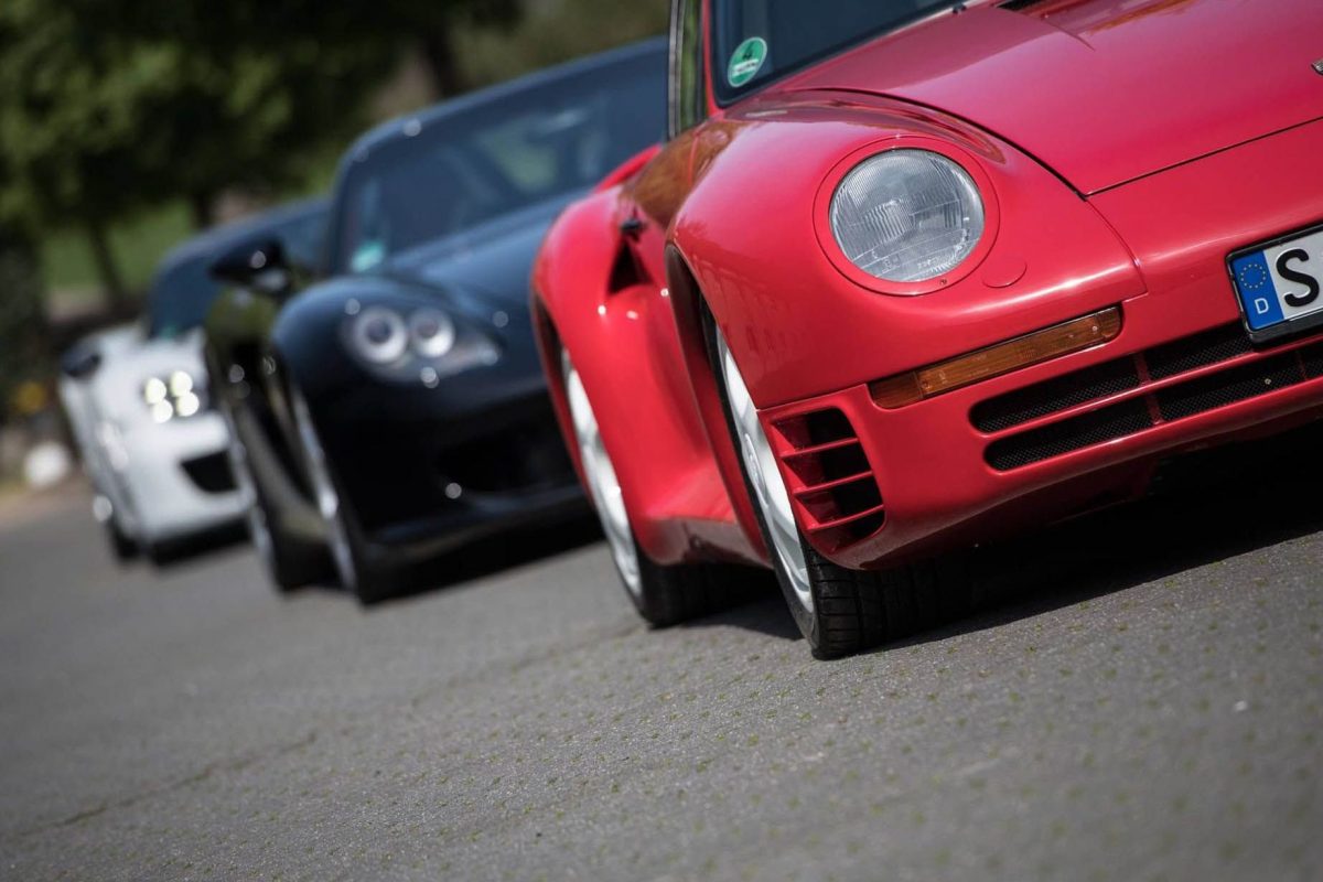 PORSCHE