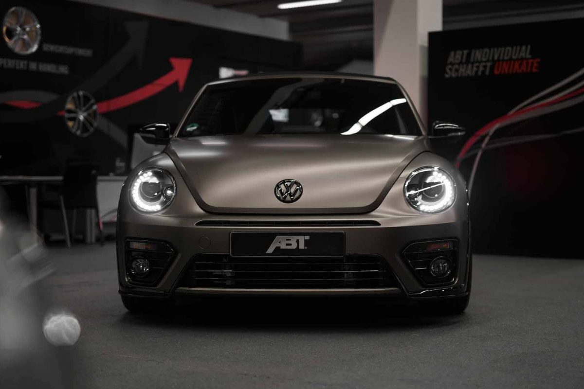 VOLKSWAGEN NEW BEETLE