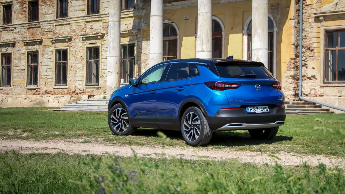OPEL GRANDLAND X