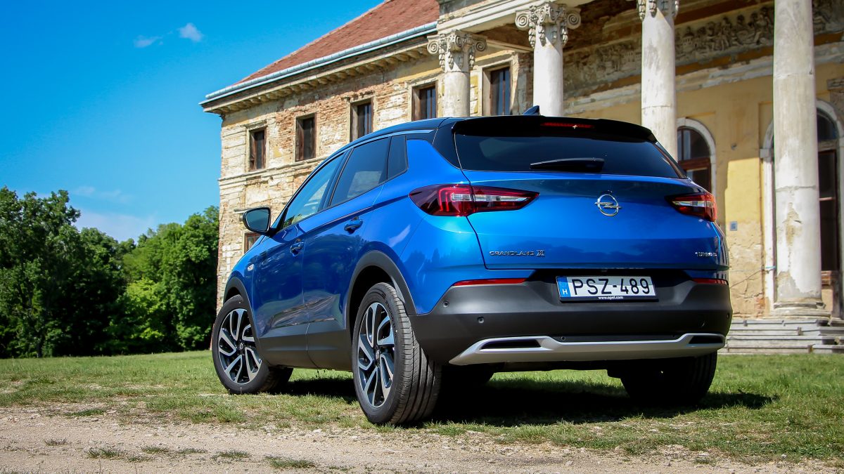 OPEL GRANDLAND X