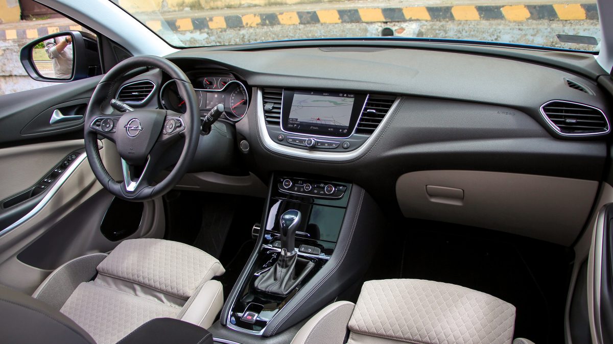 OPEL GRANDLAND X