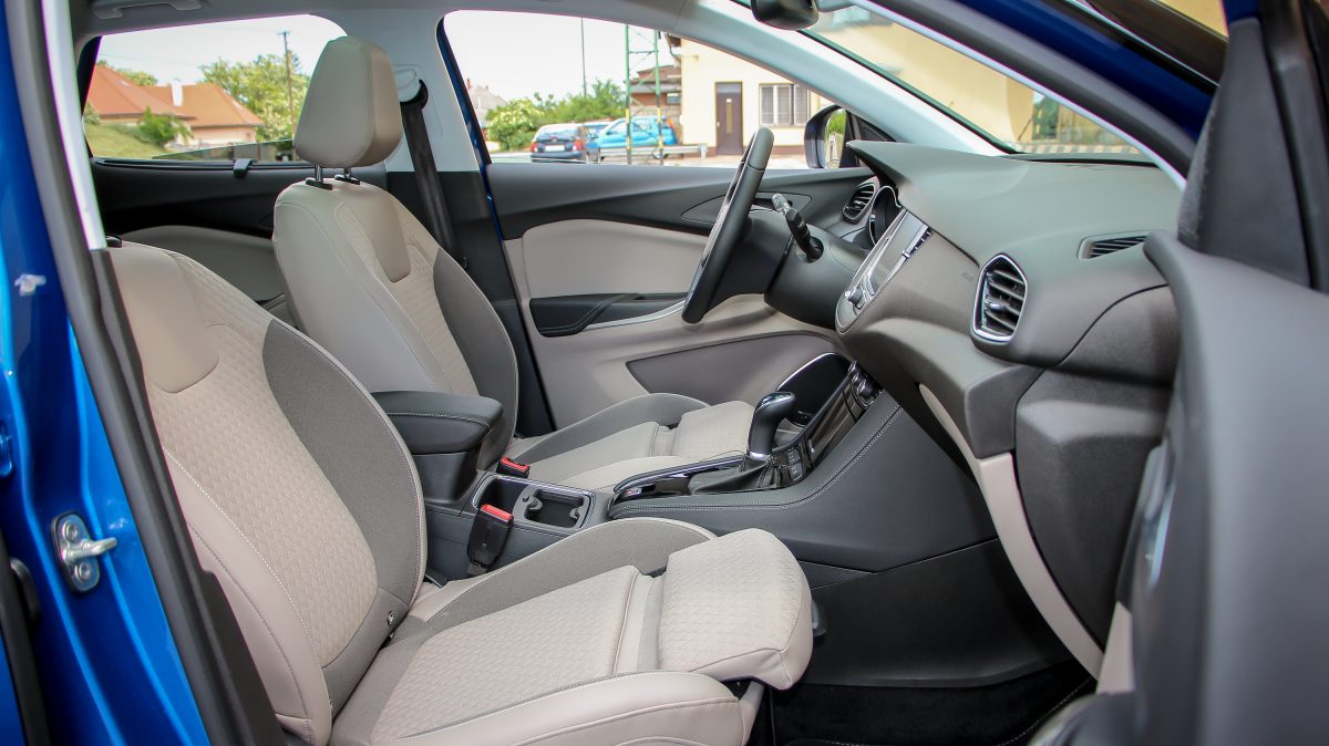 OPEL GRANDLAND X