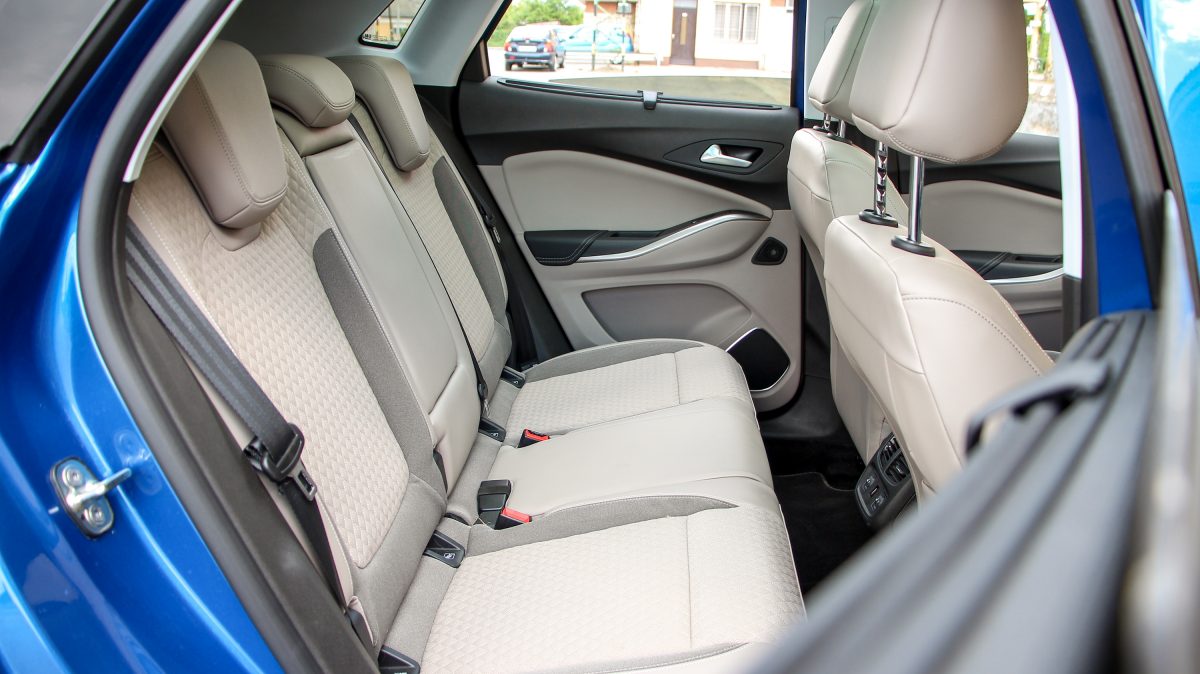 OPEL GRANDLAND X