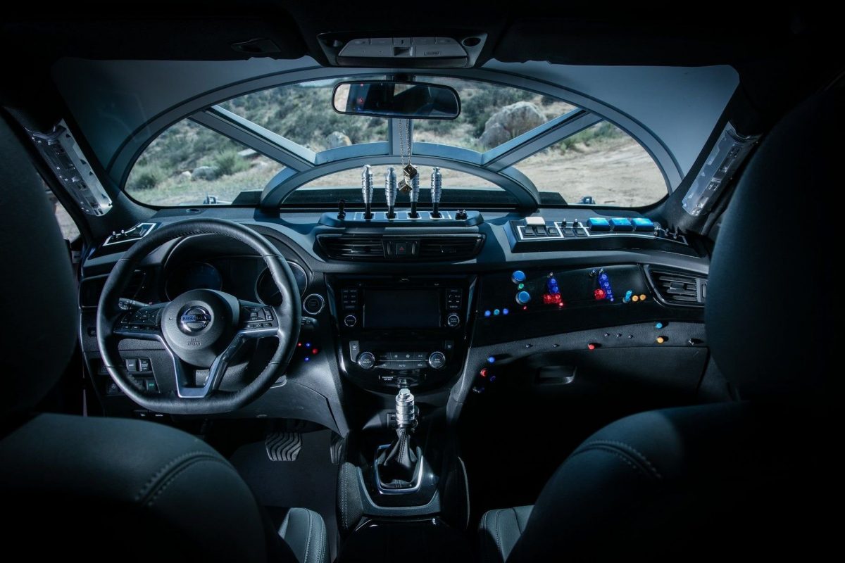NISSAN