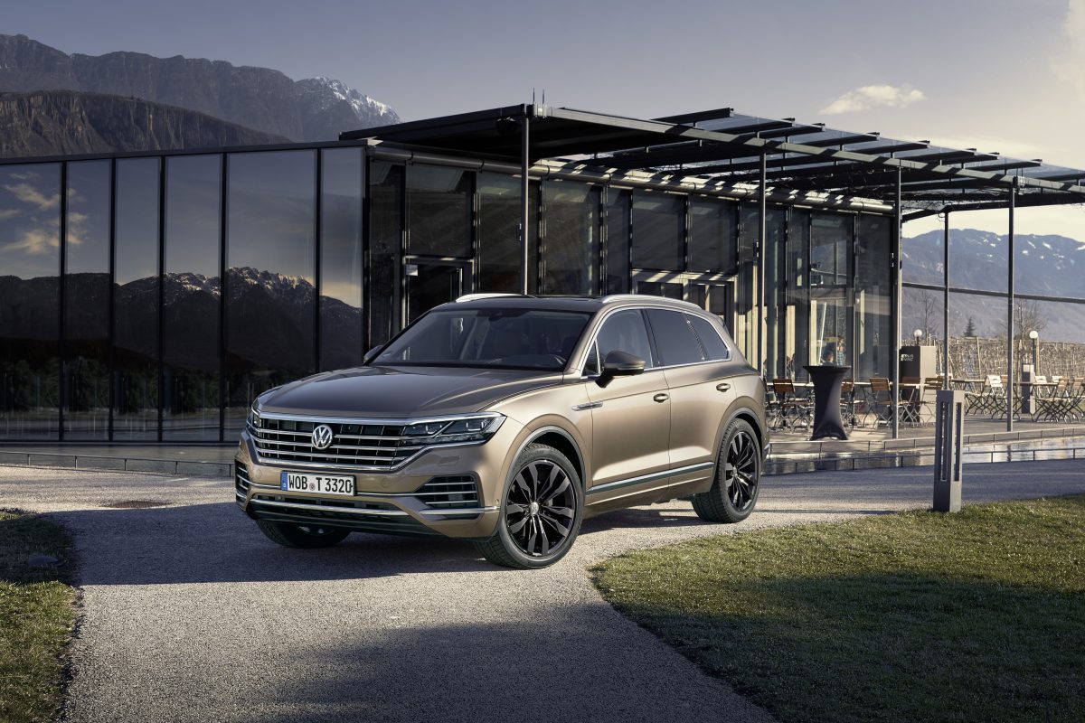 VOLKSWAGEN TOUAREG