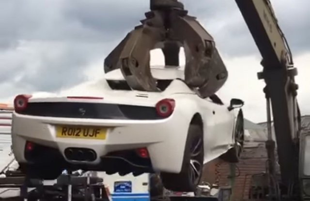Egy Ferrari félperces halála