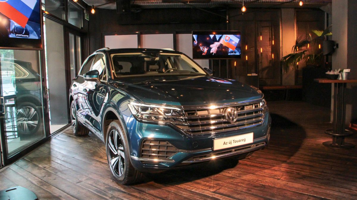 VOLKSWAGEN TOUAREG