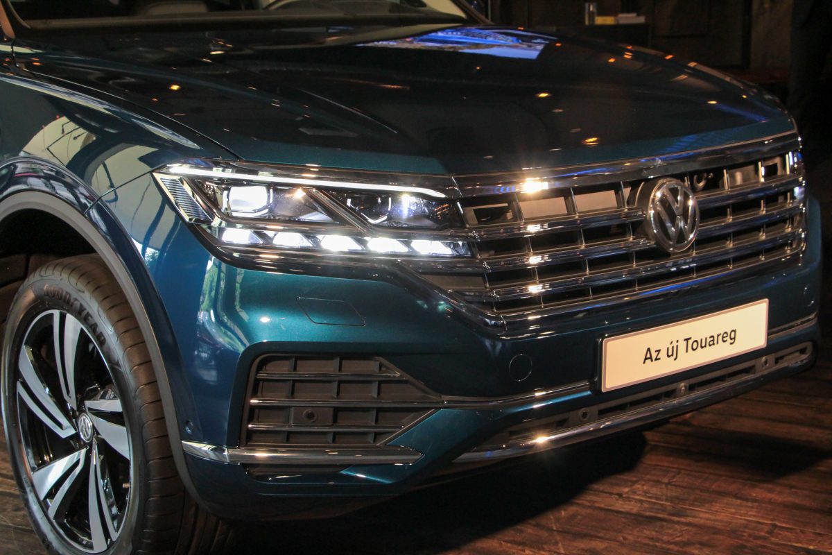 VOLKSWAGEN TOUAREG