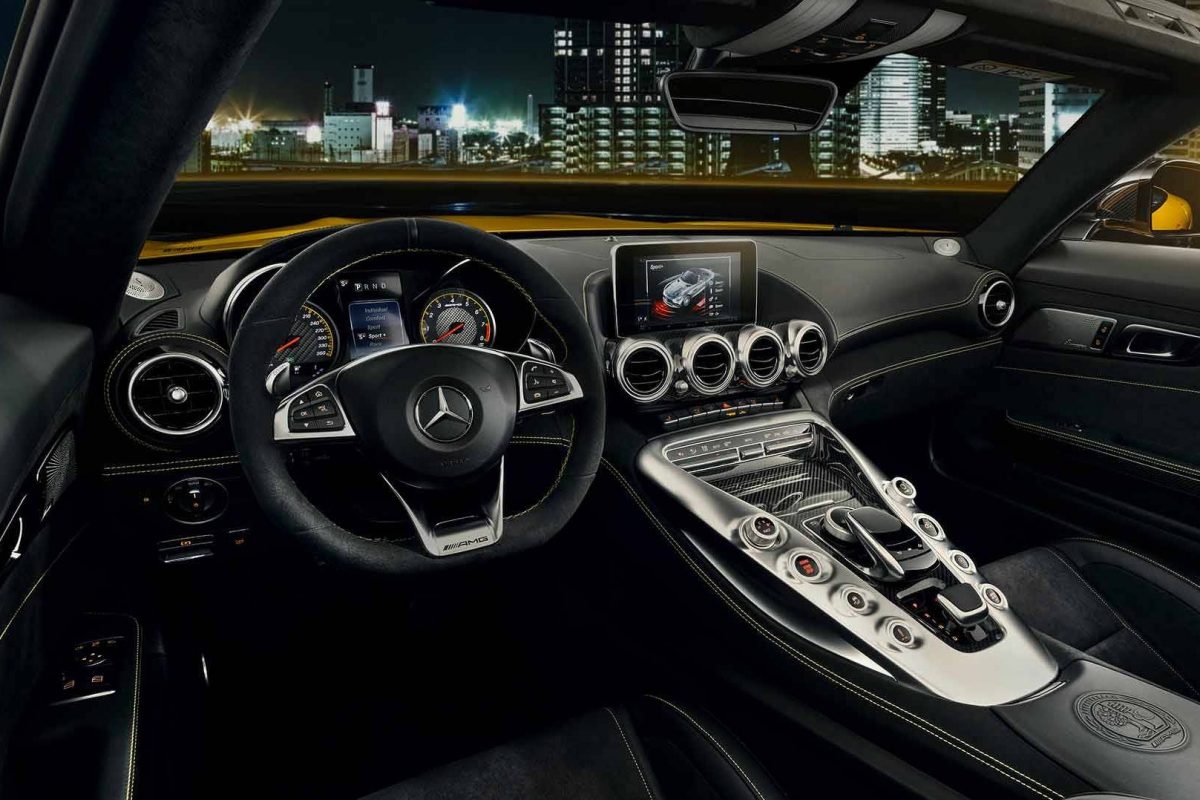 MERCEDES-AMG