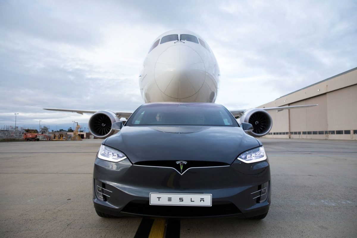 TESLA MODEL X
