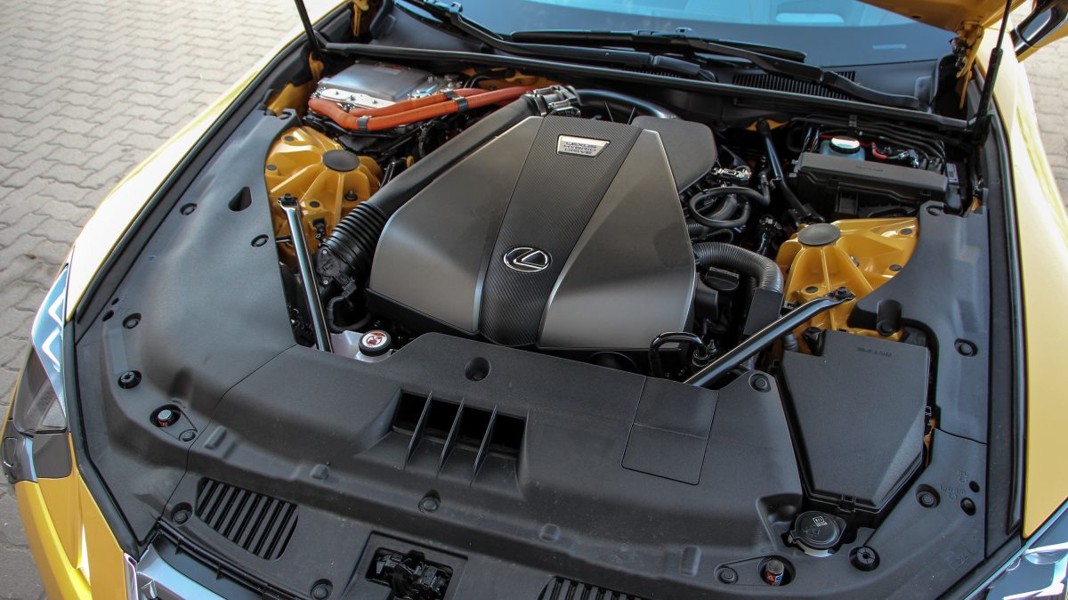LEXUS
