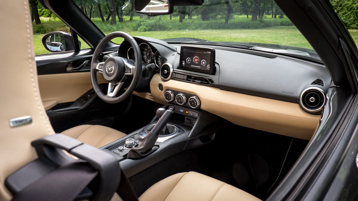 MAZDA MX-5
