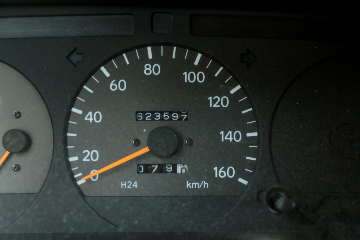 TOYOTA HI-ACE