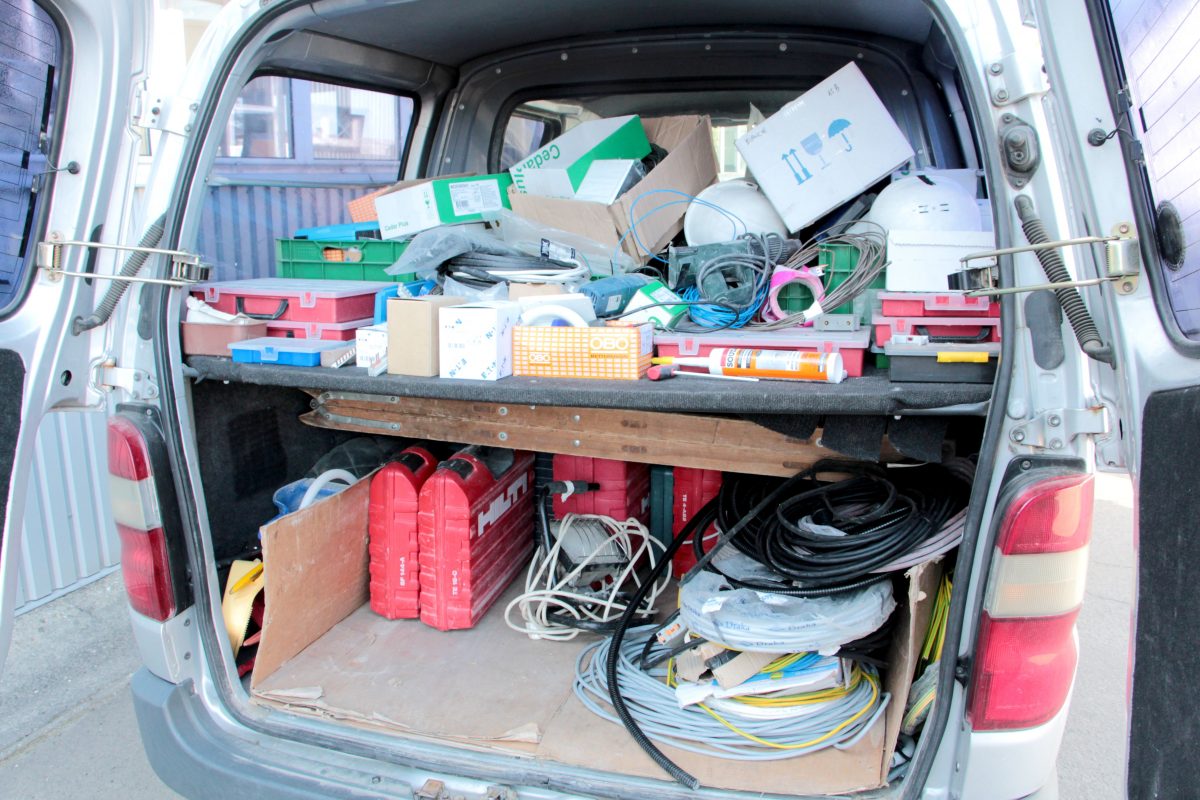 TOYOTA HI-ACE
