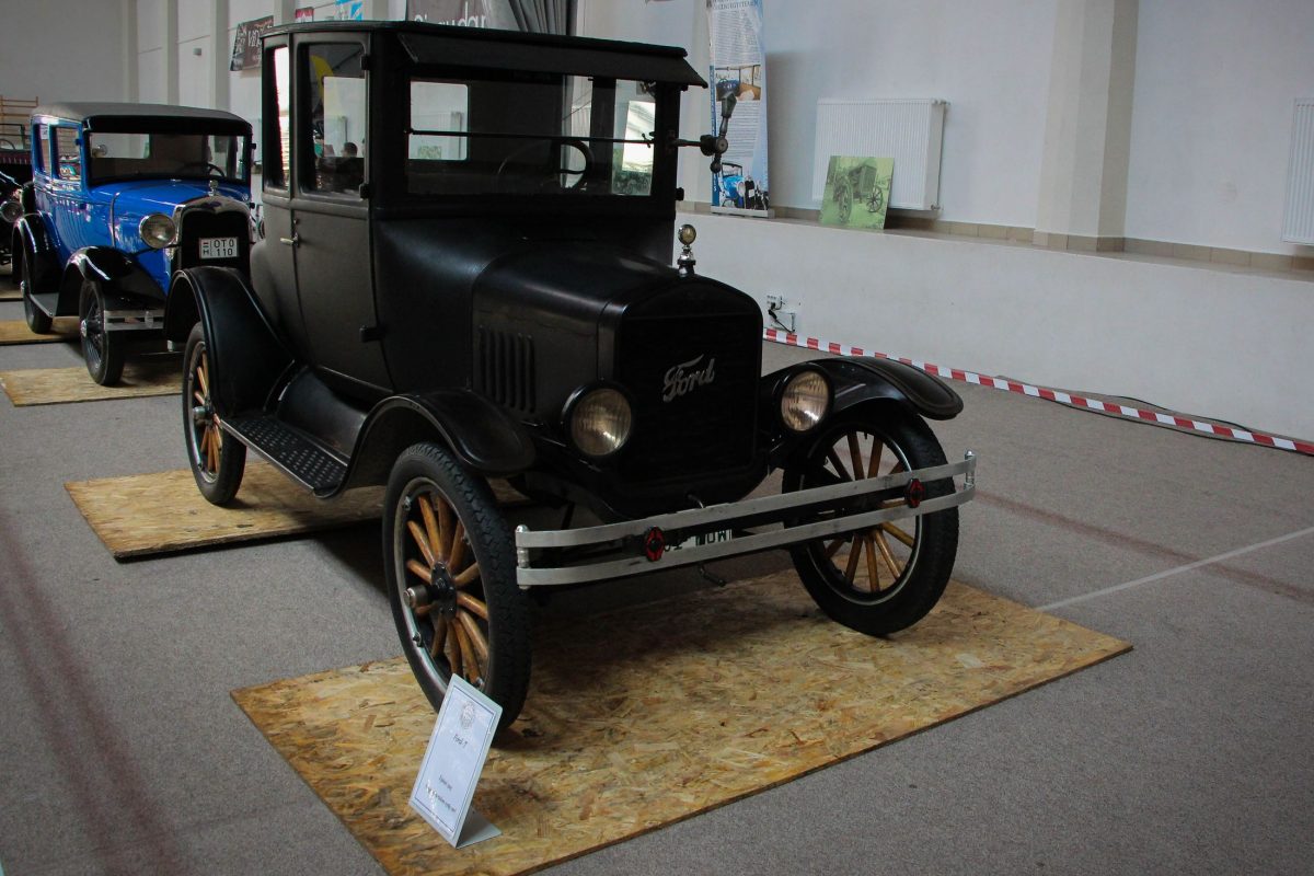 FORD