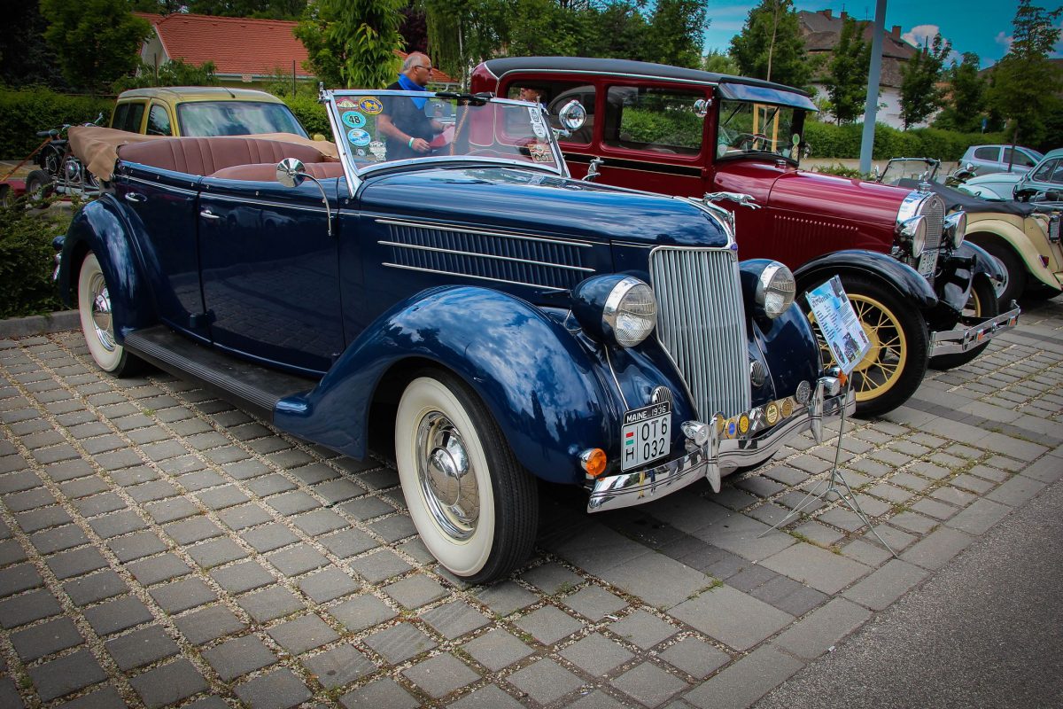 FORD