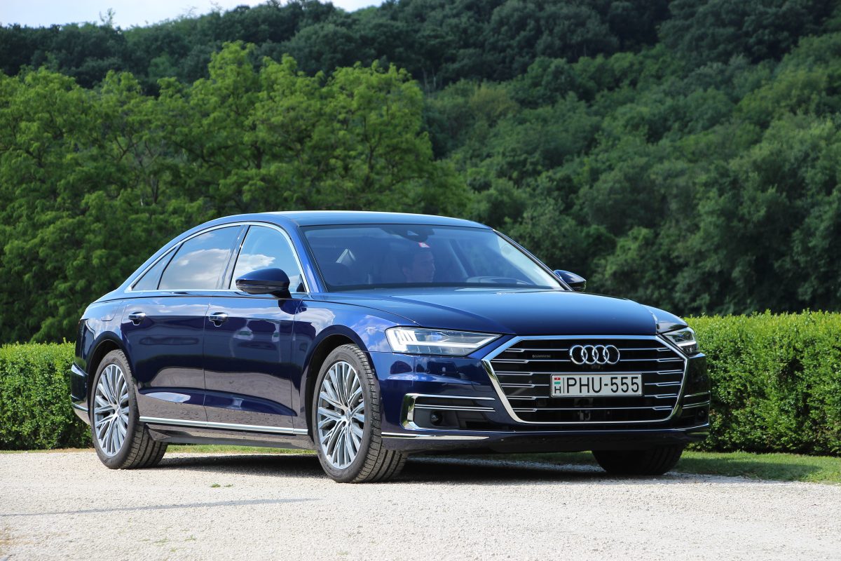 AUDI