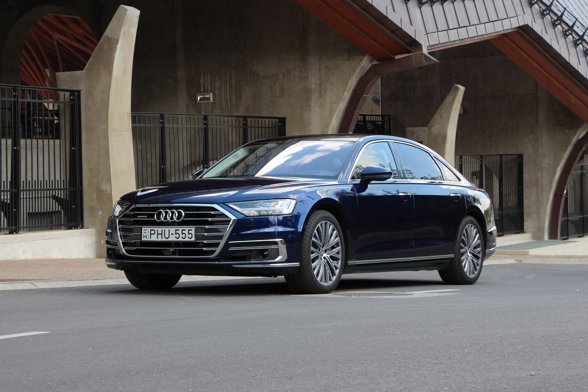 AUDI