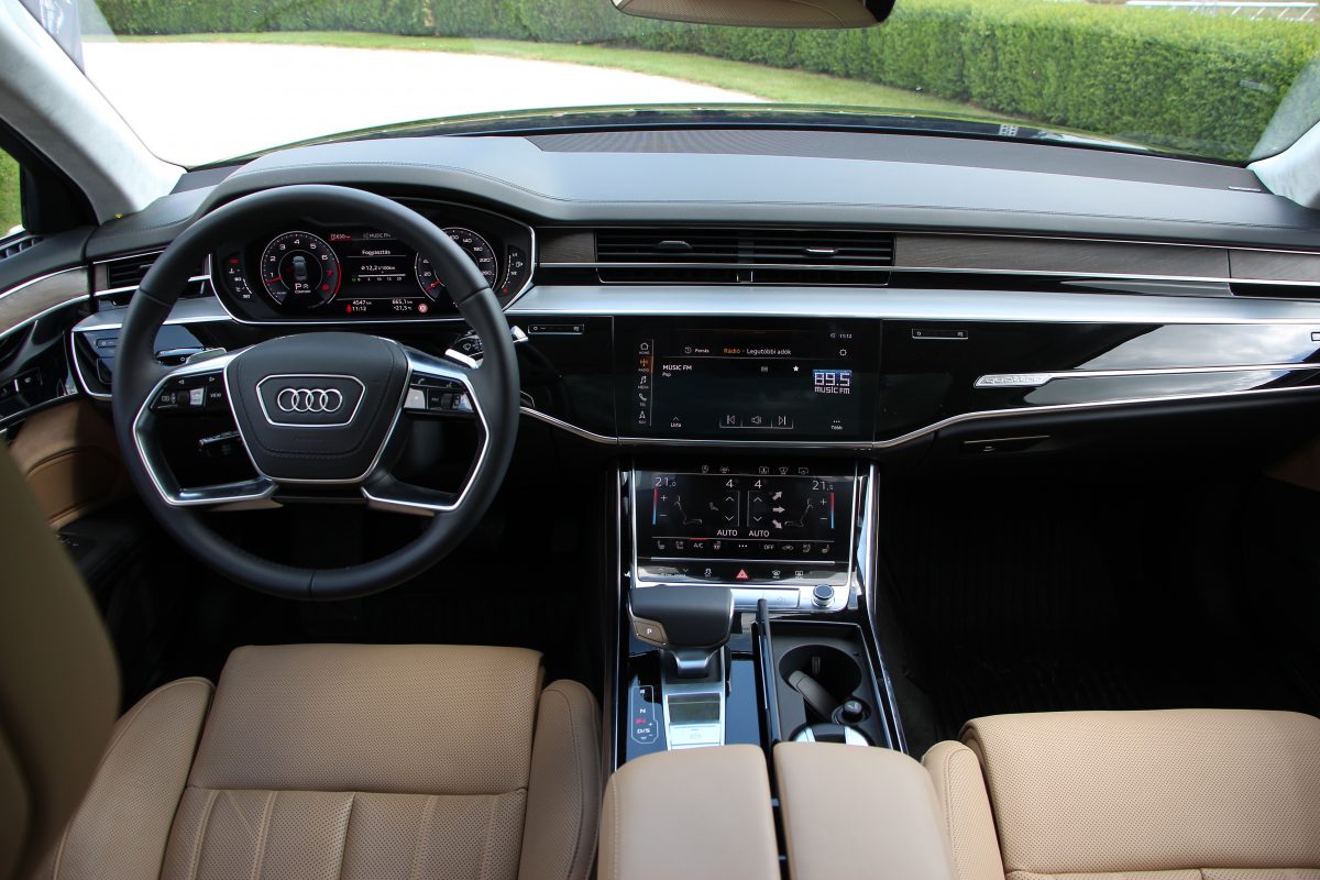 AUDI