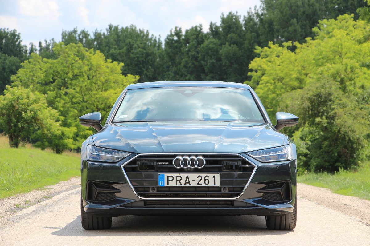 AUDI