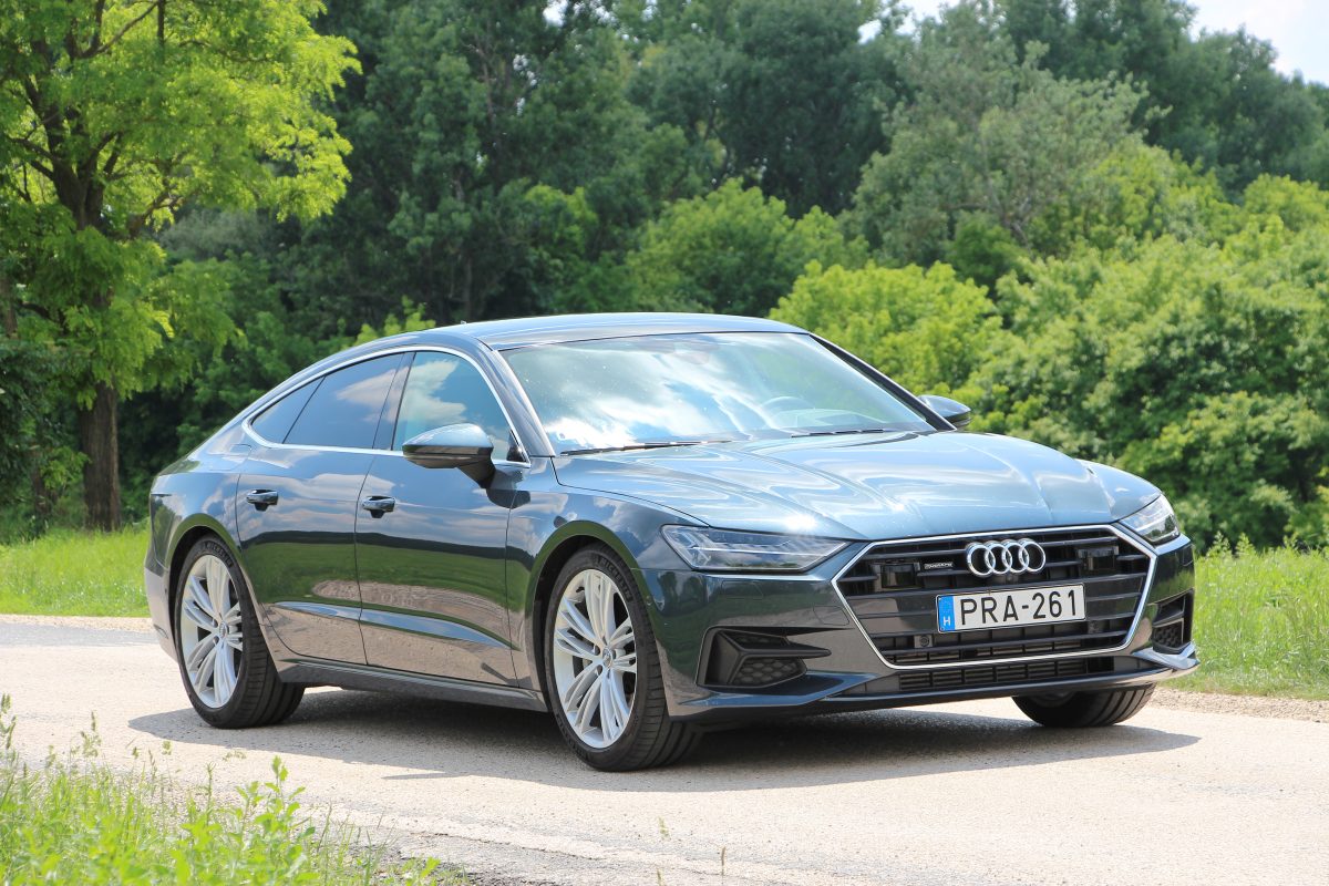 AUDI