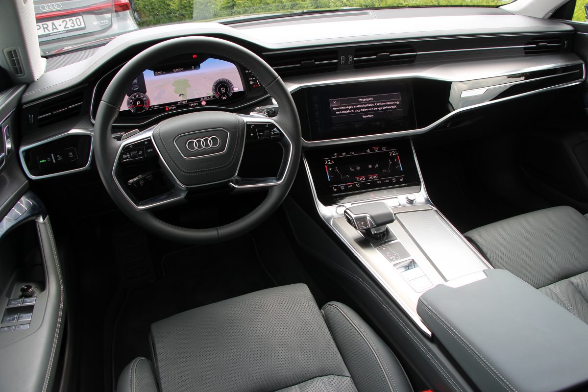 AUDI