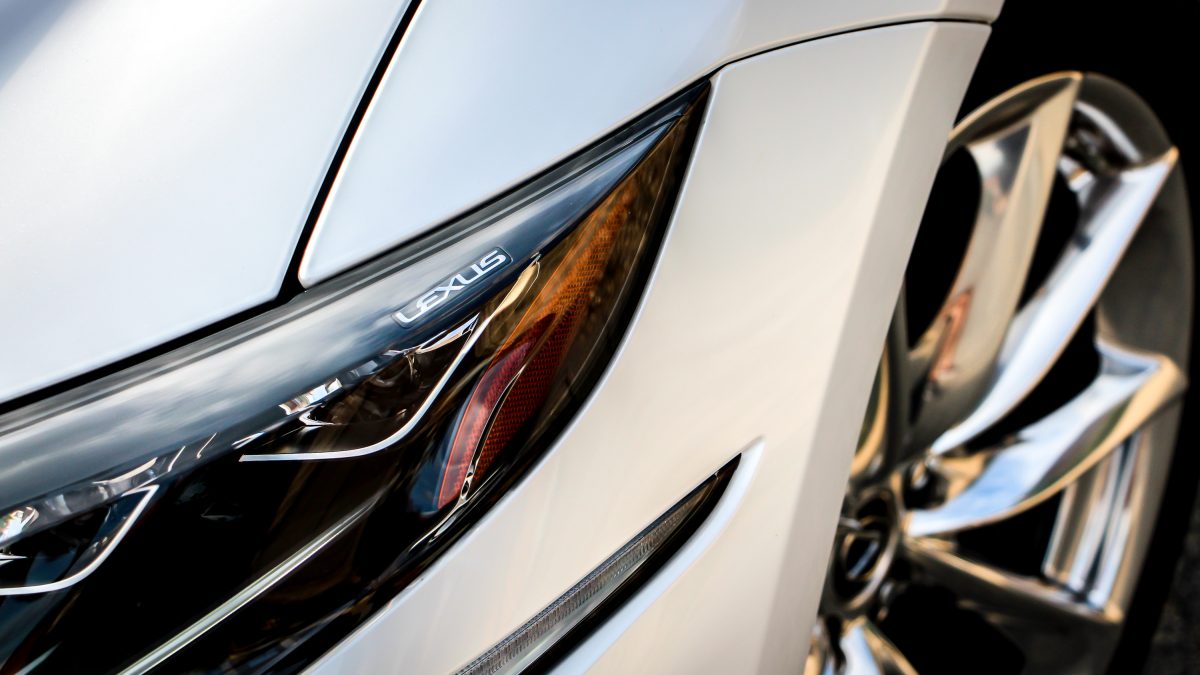 LEXUS LS